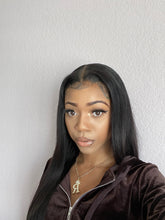 Load image into Gallery viewer, Lashes (5 pairs). Volumizing cruelty free false eye lashes