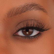 Load image into Gallery viewer, Lashes (5 pairs). Volumizing cruelty free false eye lashes