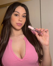 Load image into Gallery viewer, NEW✨ Oly Cosmetics Matte Lip Cream
