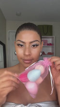 Load and play video in Gallery viewer, Beauty Blenders (5 pieces)

