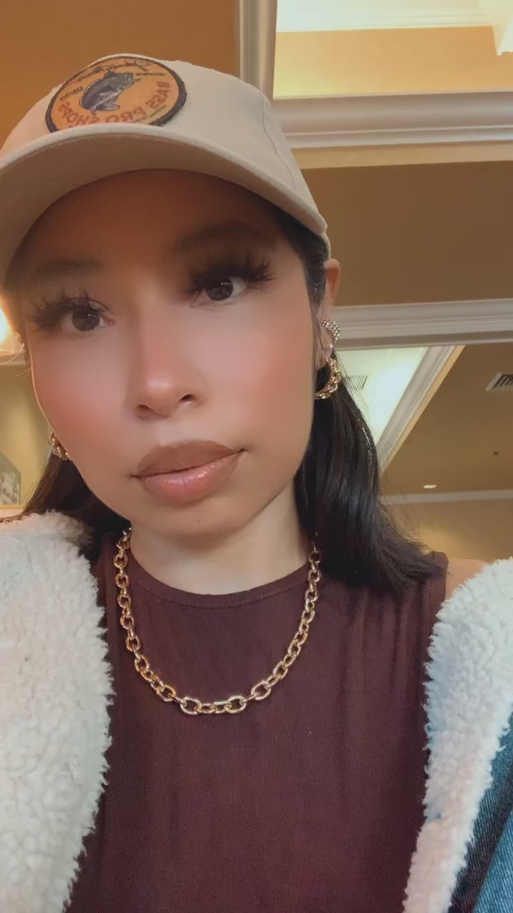 Eye Lashes (One pair).