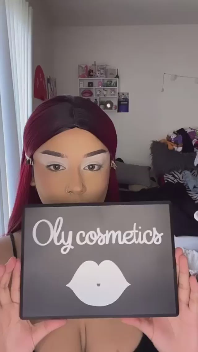 Eye Shadow Palettes. Choose from 2 color schemes, "Color Me Rainbow" and 'Natural Beauty"