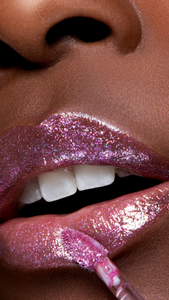 Glitter lip gloss (Matte).