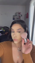 Load and play video in Gallery viewer, Highlighter/Contour Palette: The Perfect Glow

